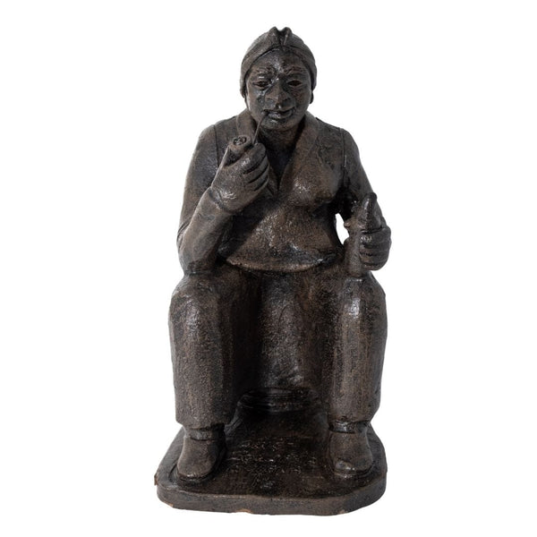 Escultura Preta Velha em Barro