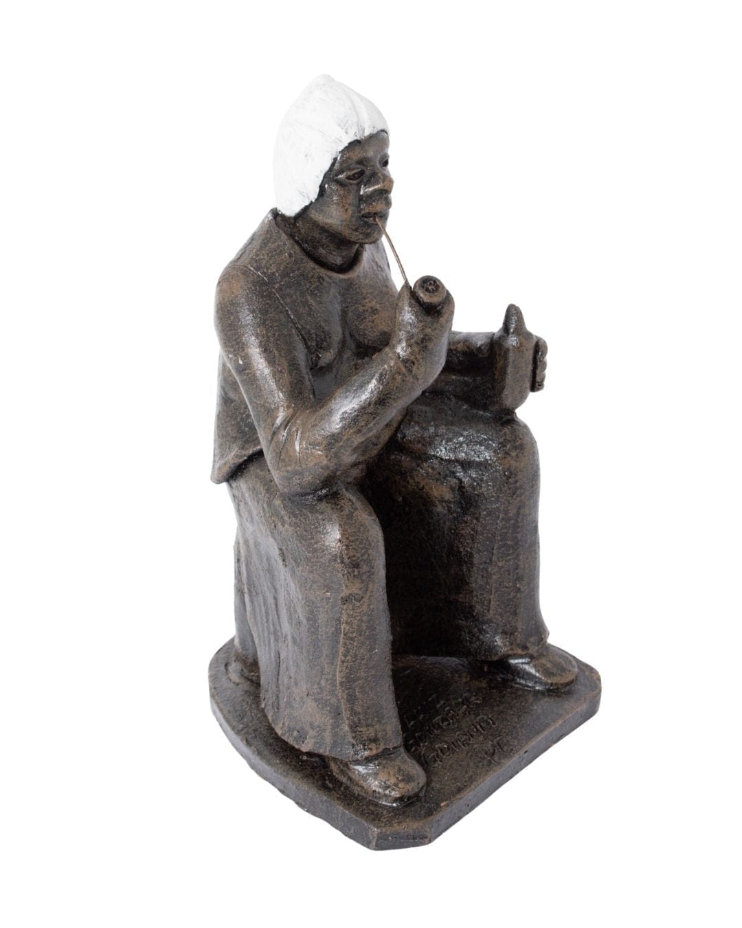 Escultura Preta Velha em Barro