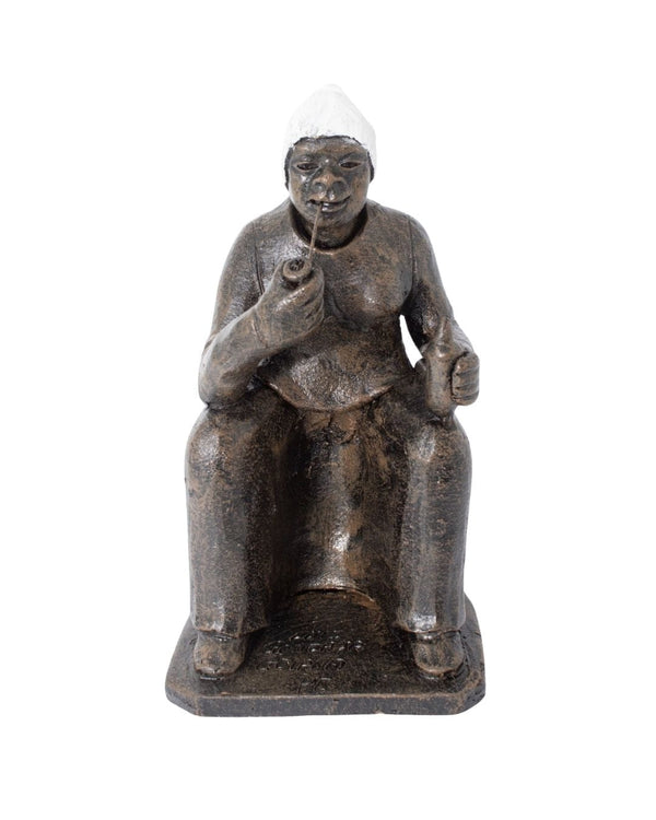 Escultura Preta Velha em Barro