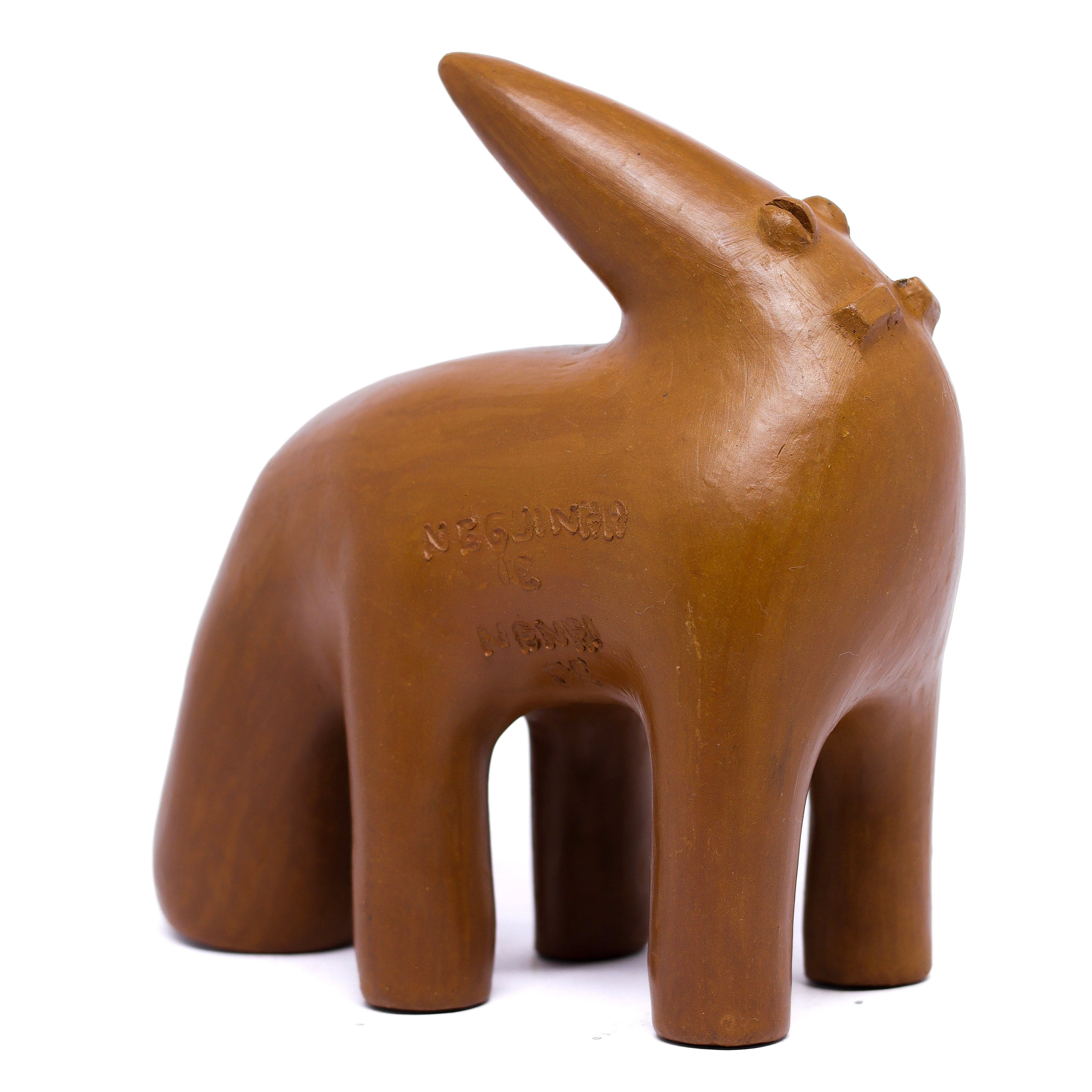 Escultura Tamanduá Neguinha e Nanai Mini