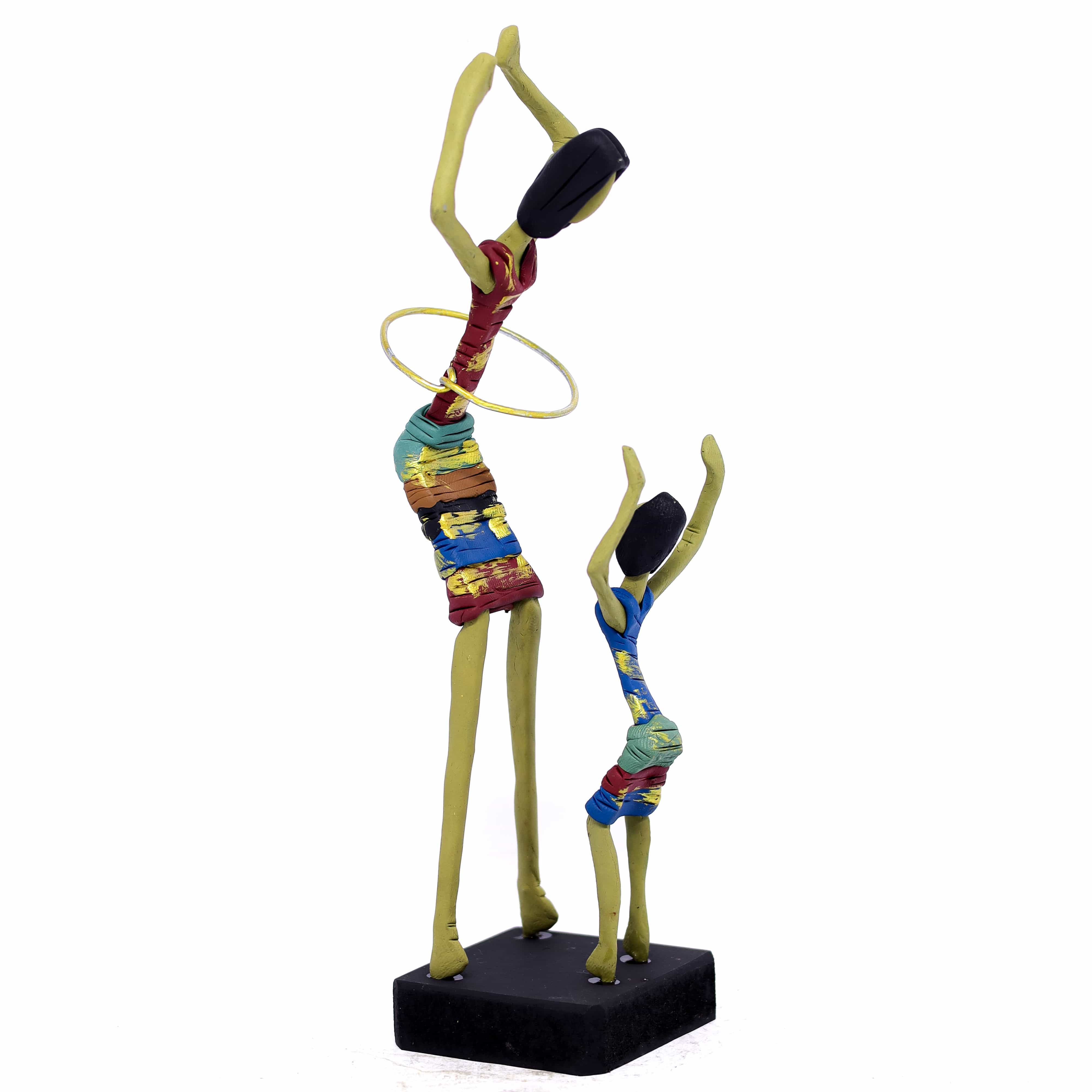 Escultura Mãe e Filha Bambolê
