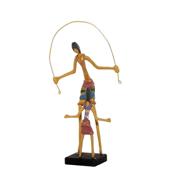 Escultura Mãe e Filha Pulando Corda