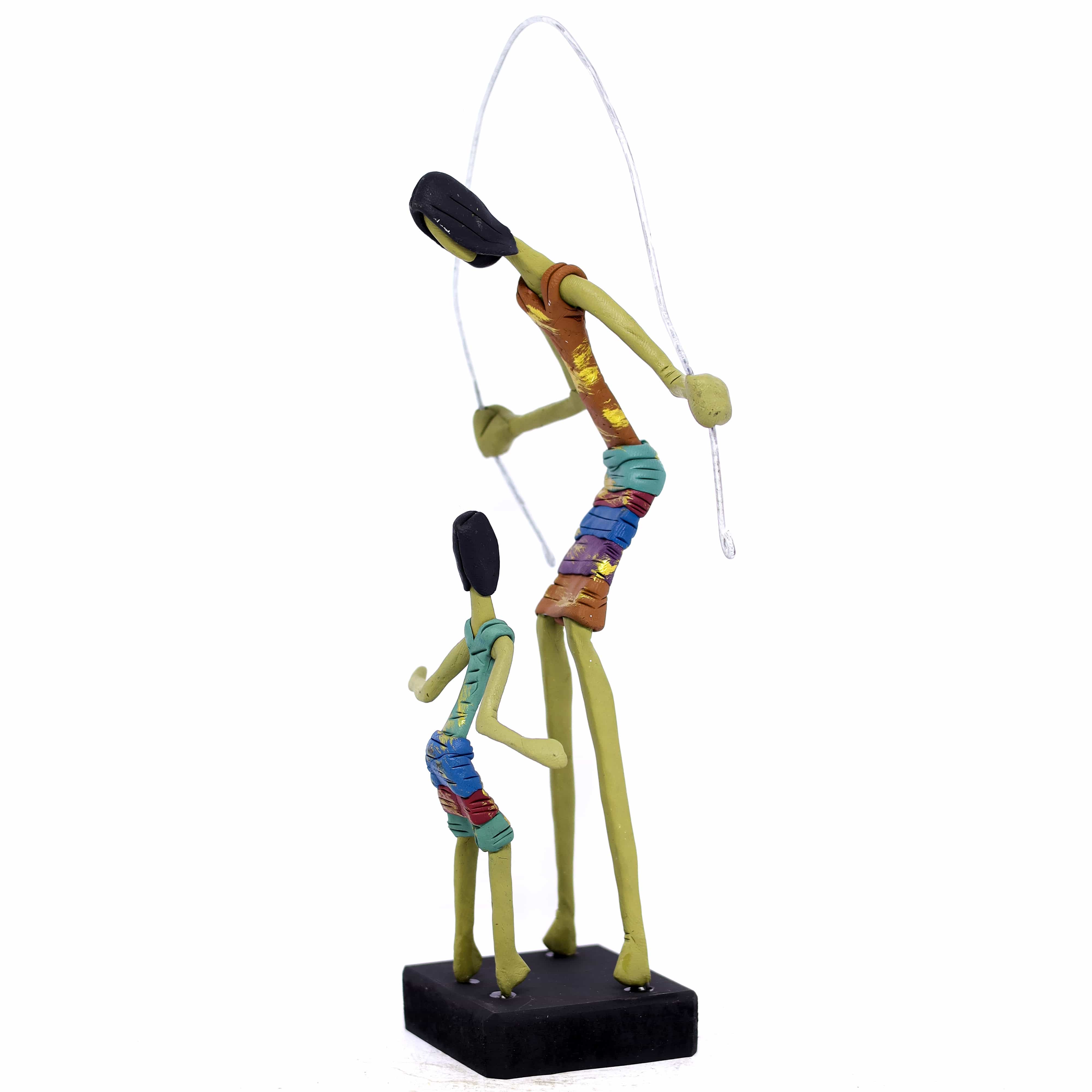 Escultura Mãe e Filha Pulando Corda