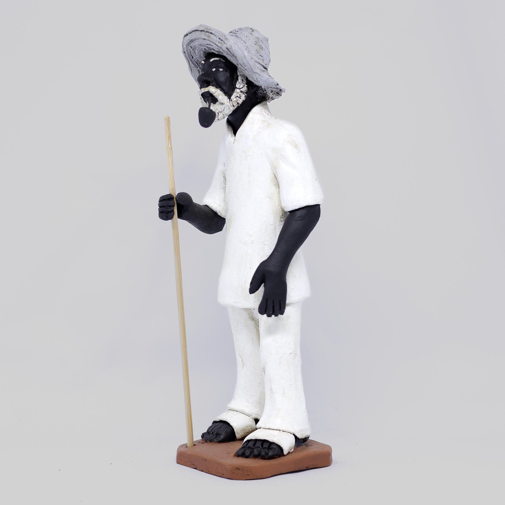 Imagem Preto Velho de Pé em Cerâmica