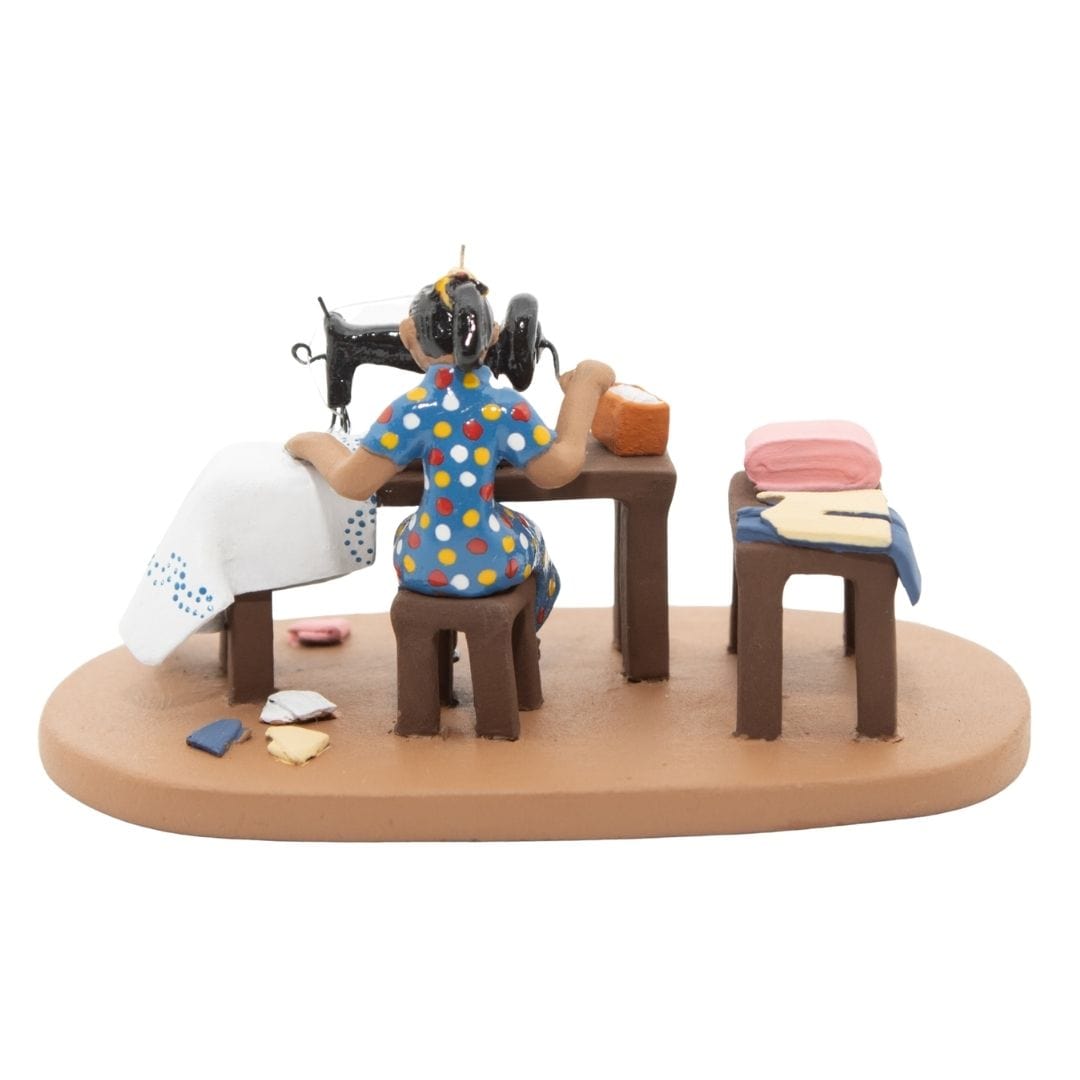 Miniatura Costureira