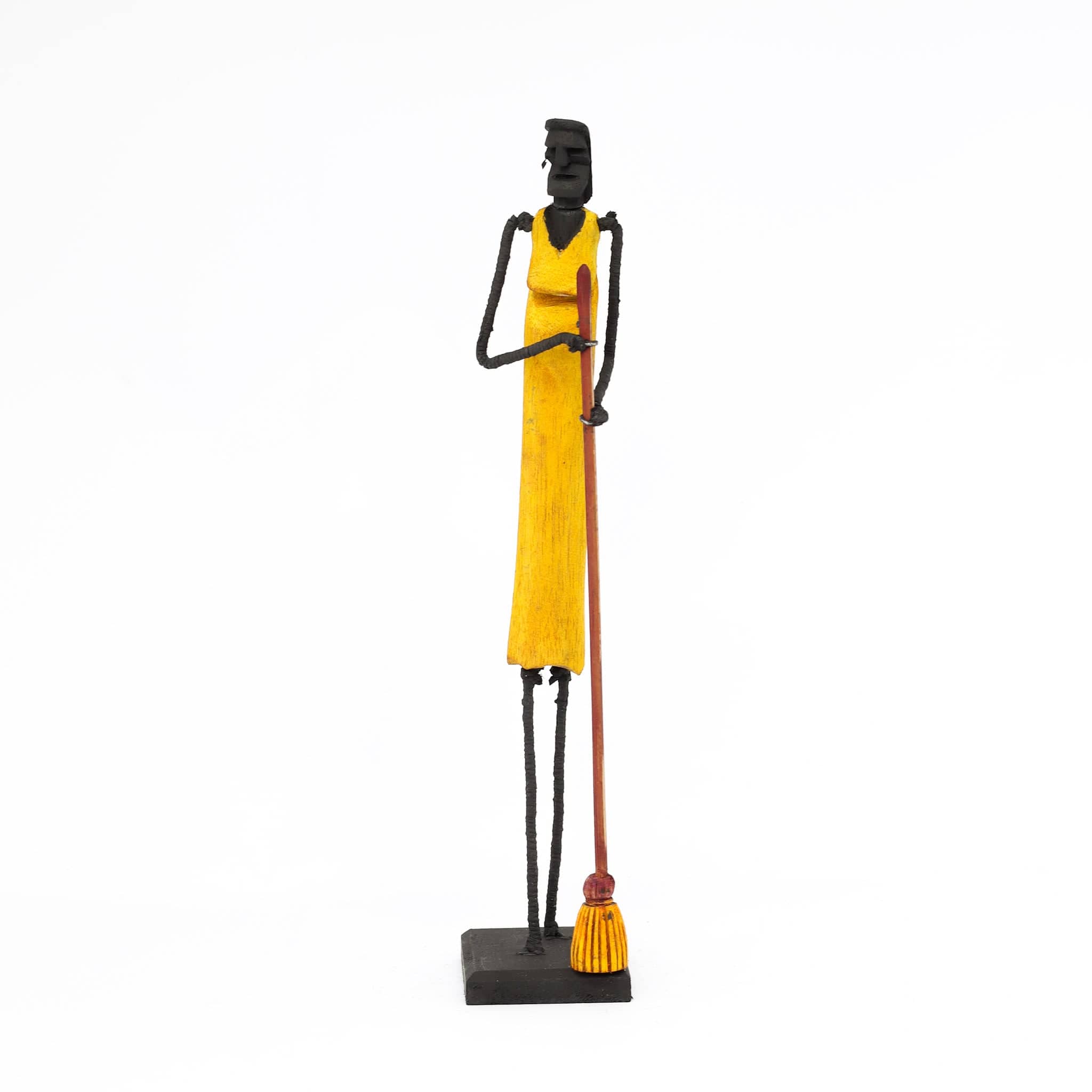 Escultura Madeira e Arame 02