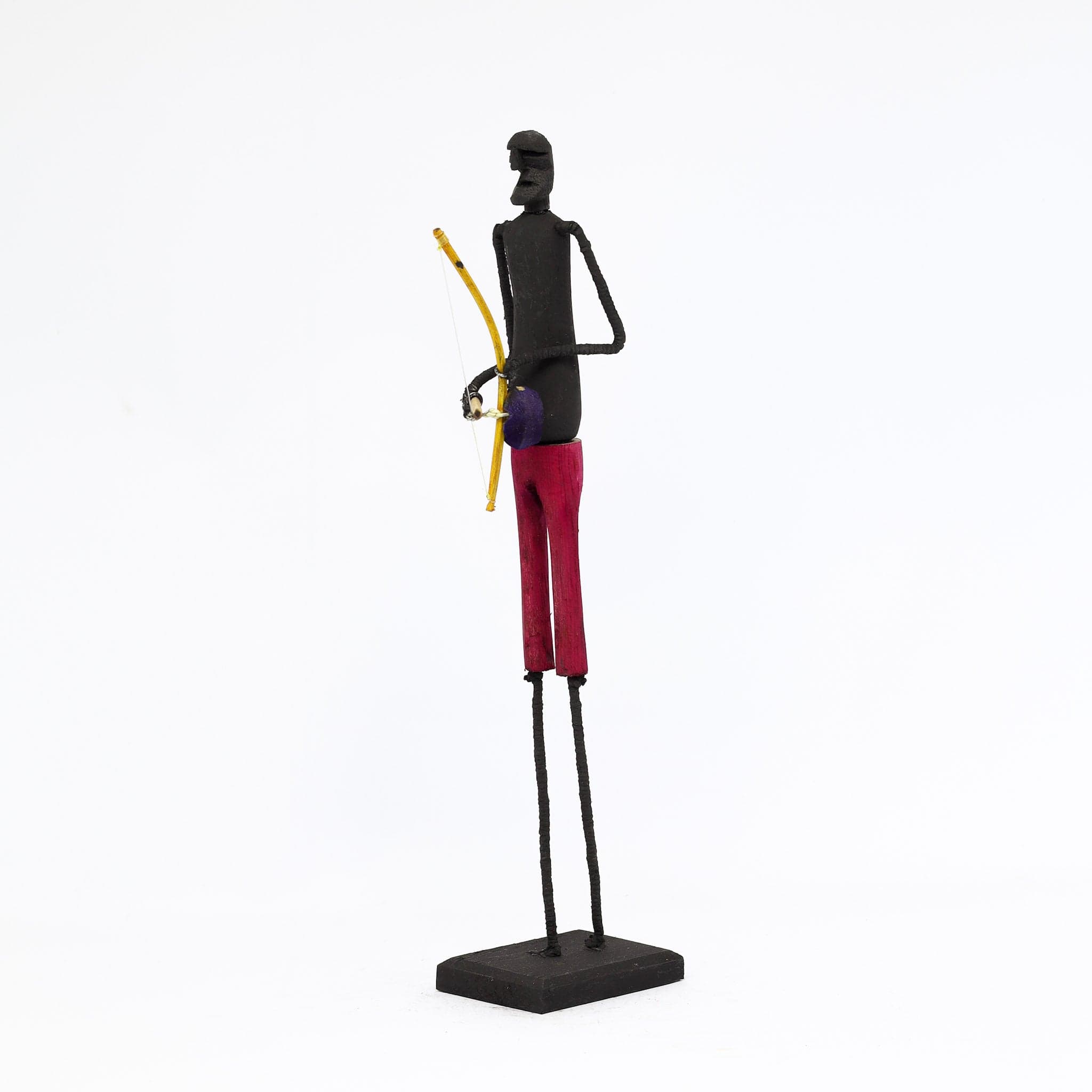 Escultura Madeira e Arame 34