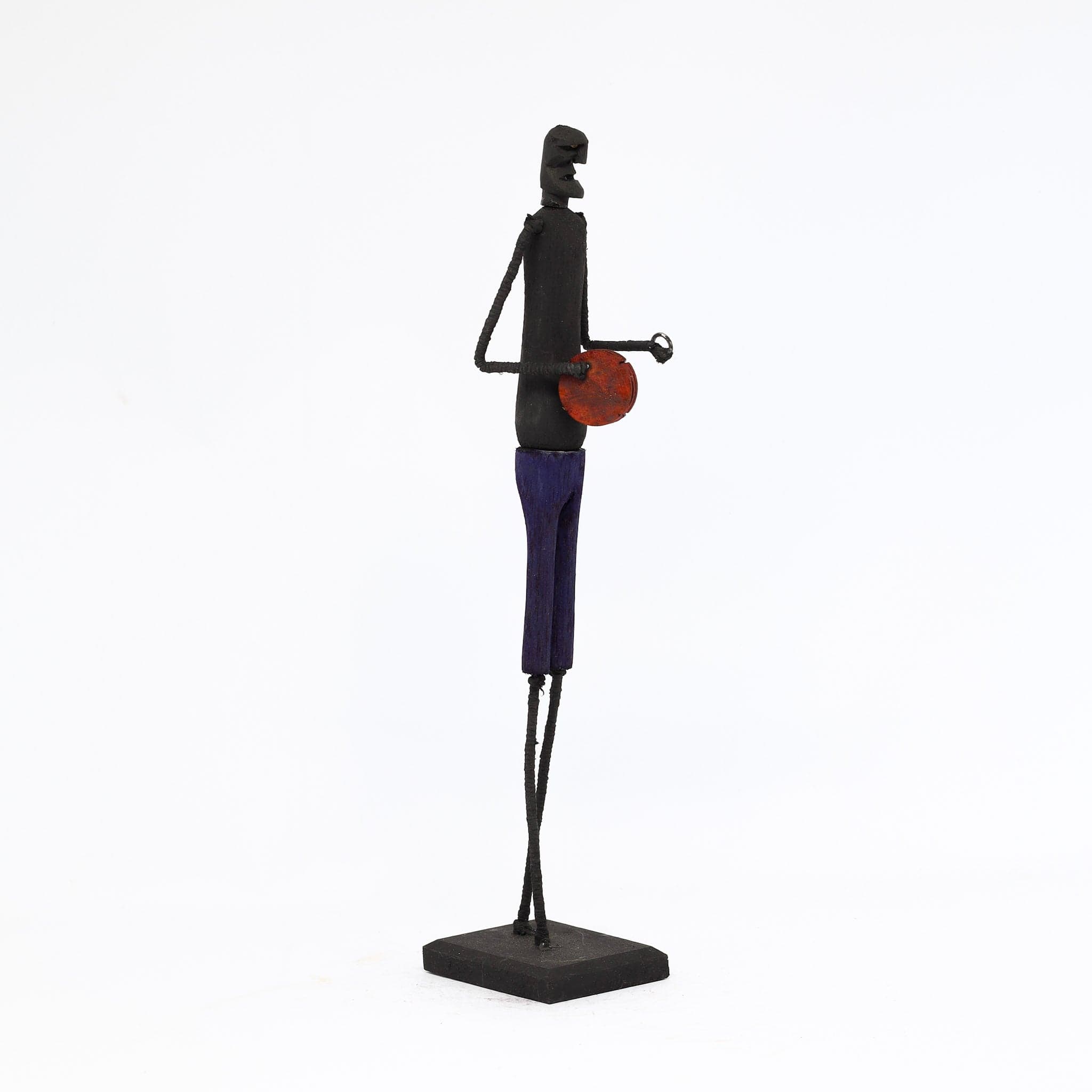 Escultura Madeira e Arame 36