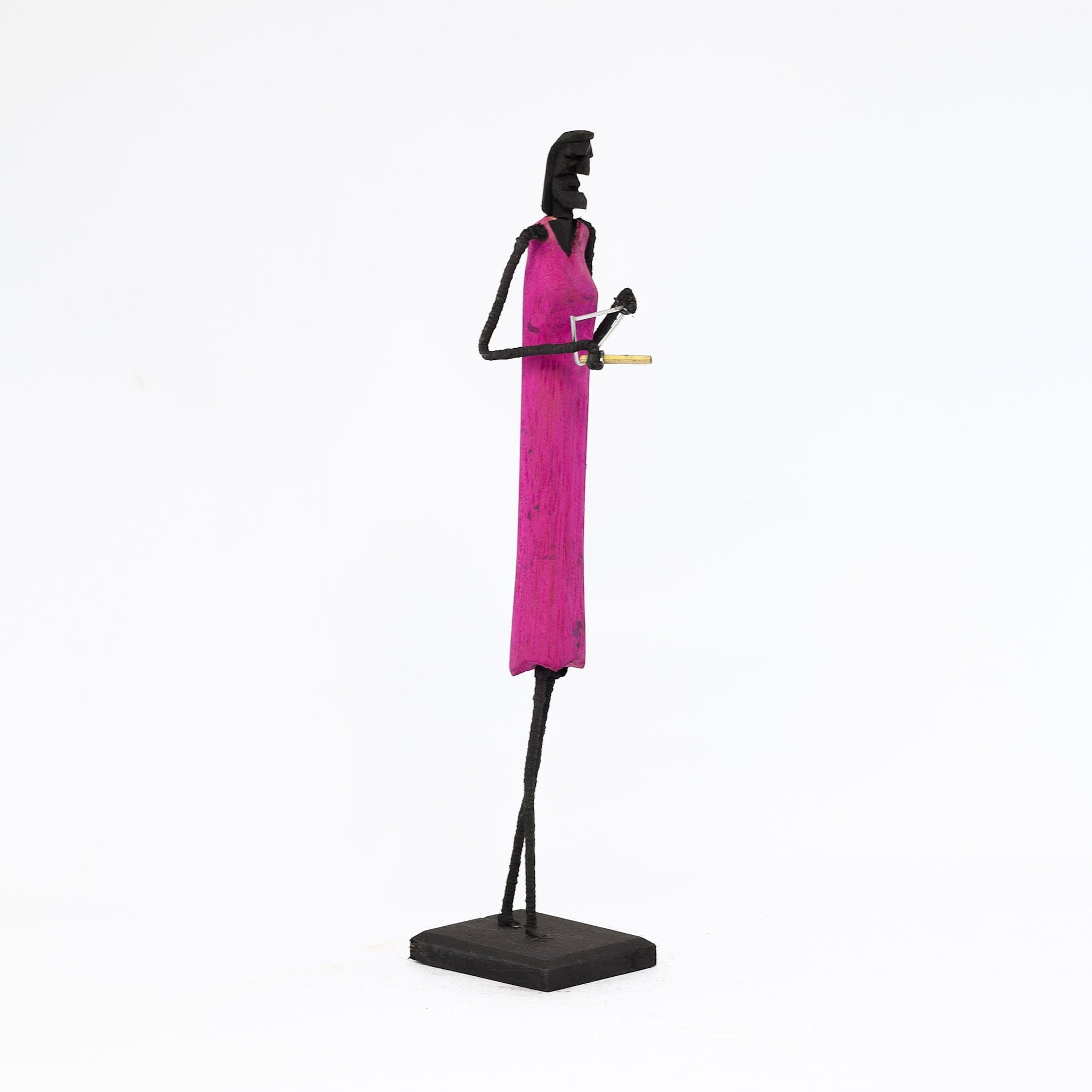 Escultura Madeira e Arame 43