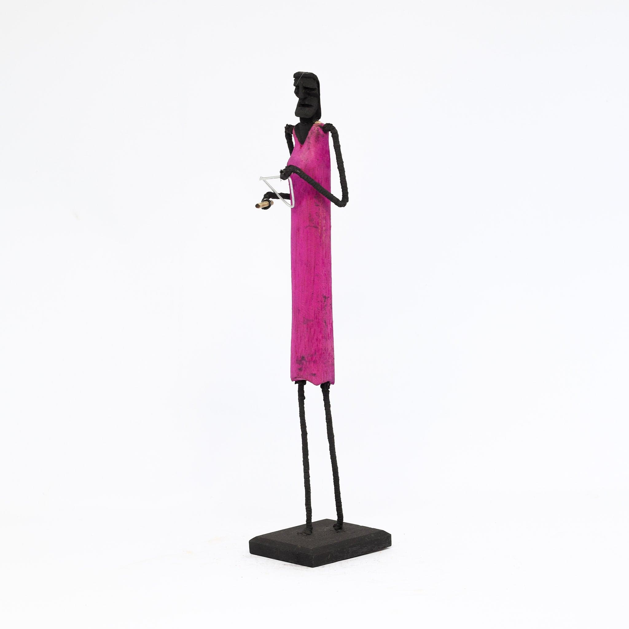 Escultura Madeira e Arame 43