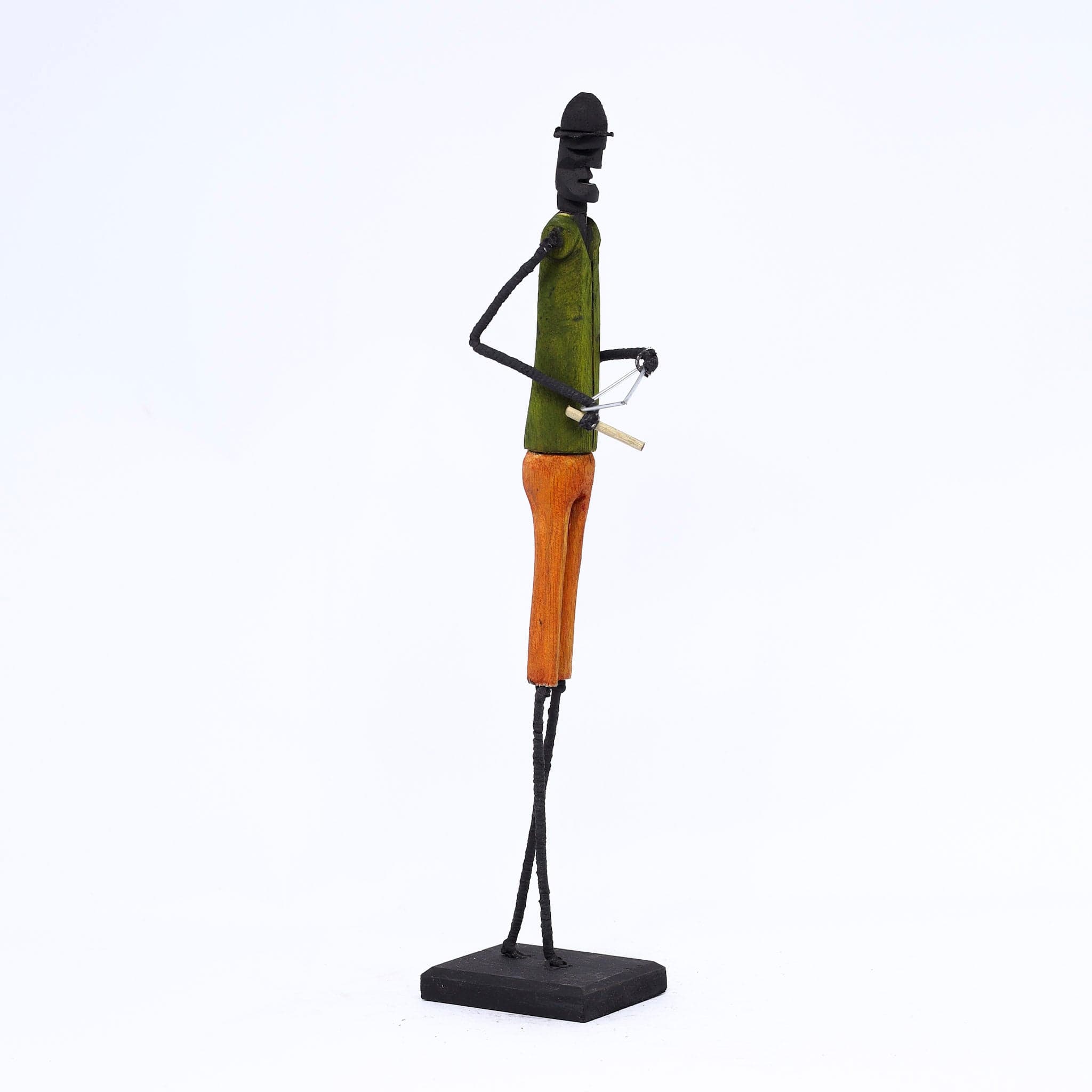 Escultura Madeira e Arame 81