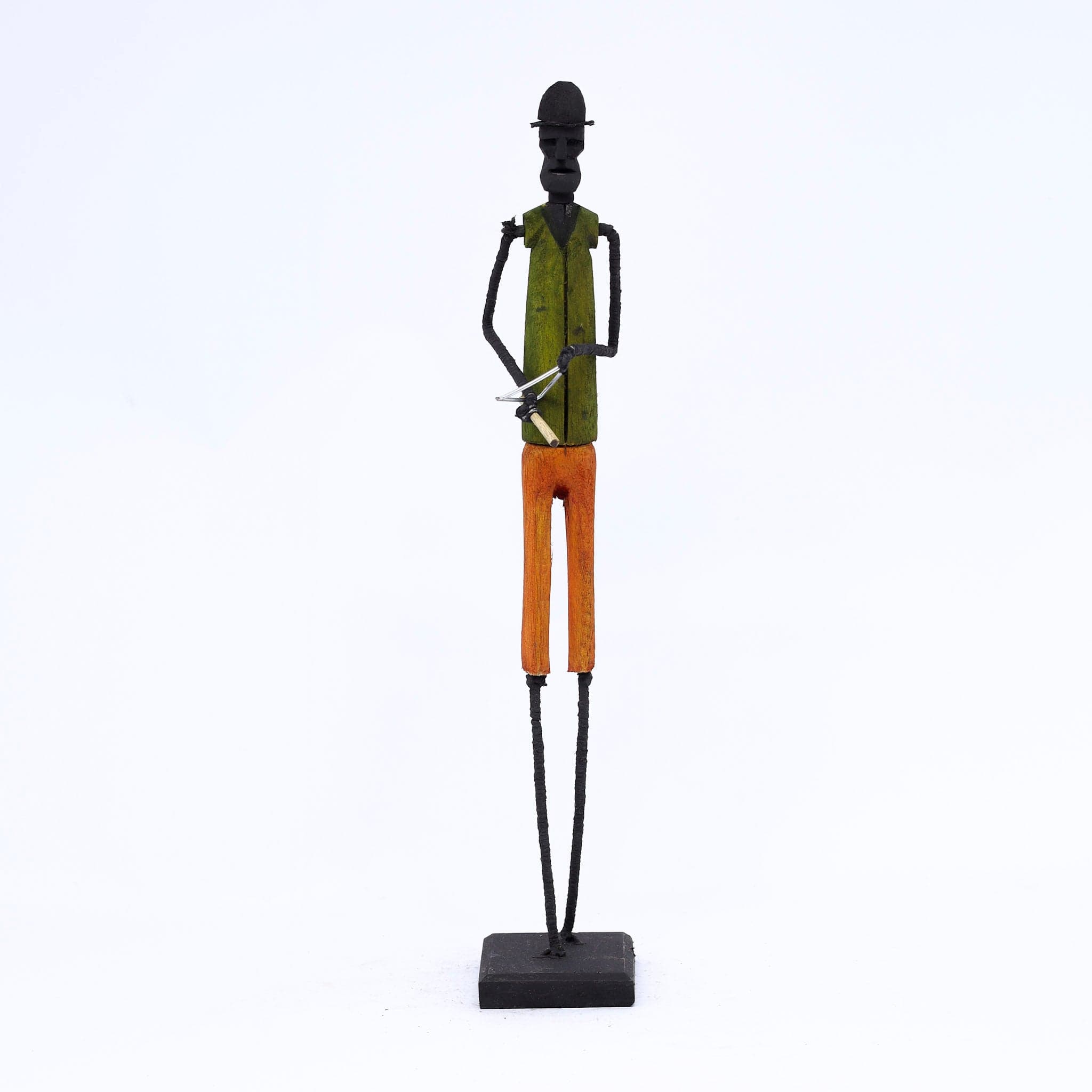 Escultura Madeira e Arame 81