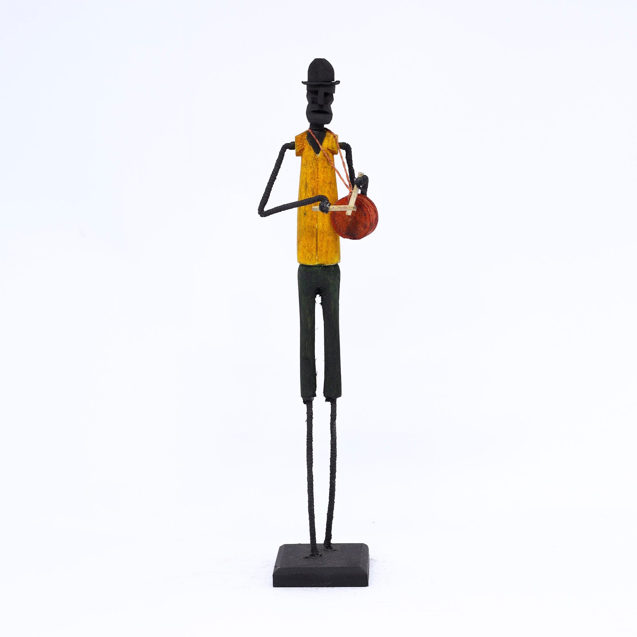 Escultura Madeira e Arame 85