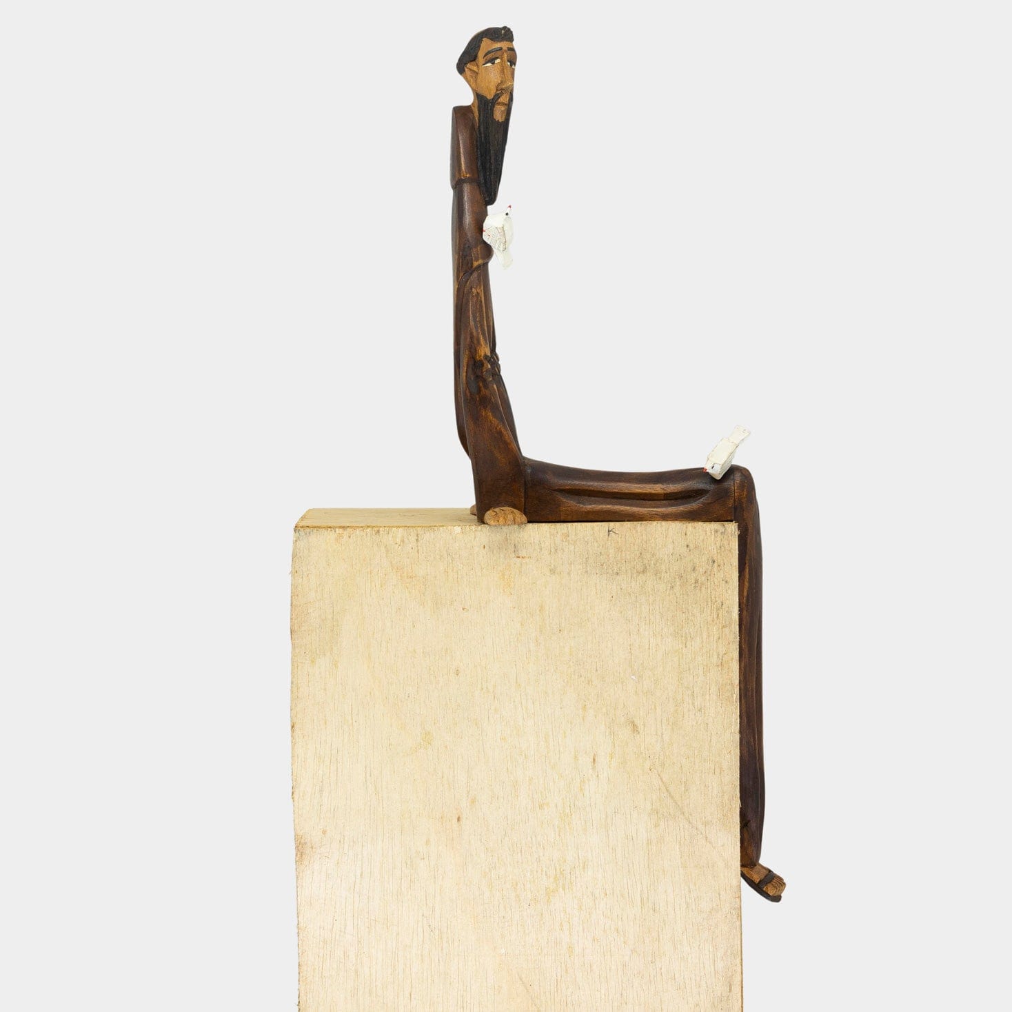 Escultura São Francisco Sentado em Madeira