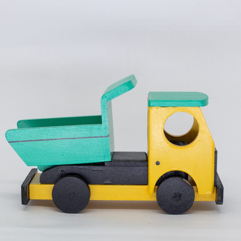 Caminhão Caçamba em Madeira G