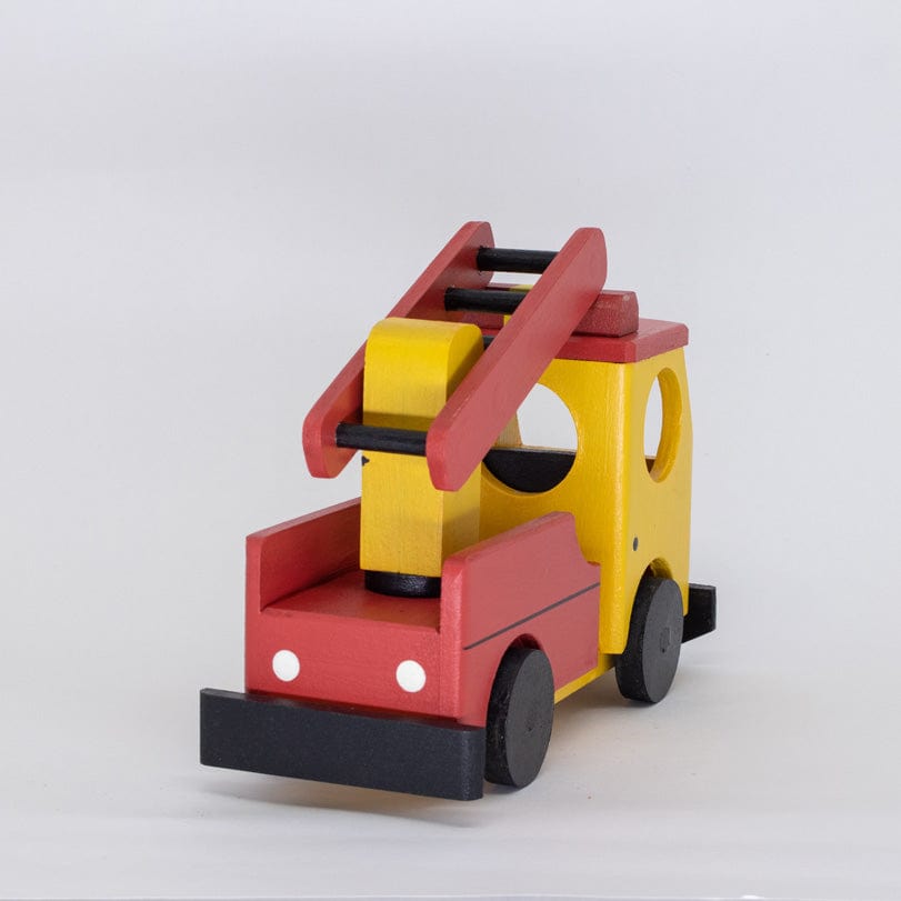 Carro de Bombeiro Resgate em Madeira G