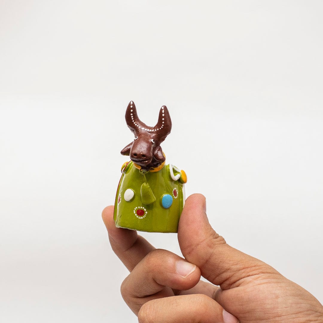 Escultura Bumbinha em Cerâmica