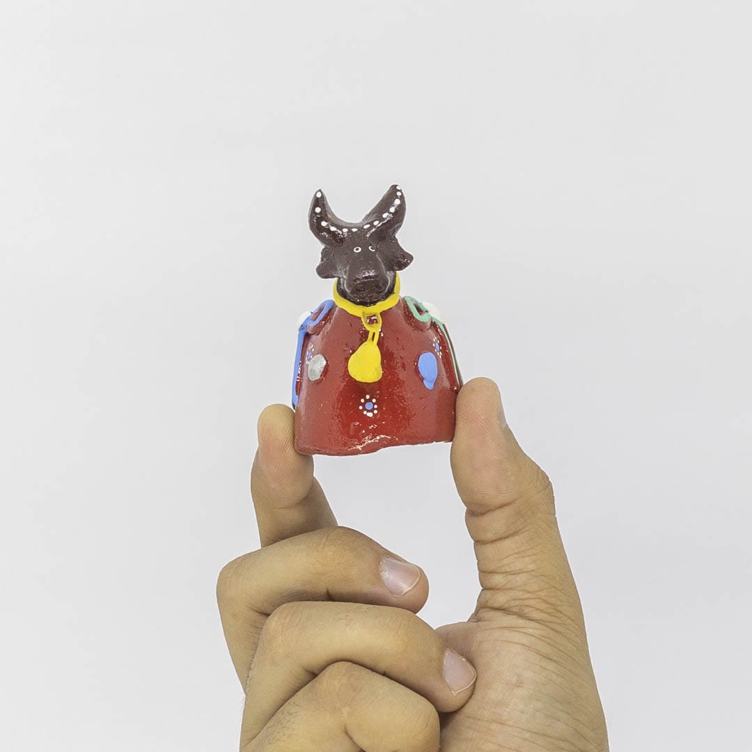 Escultura Bumbinha em Cerâmica