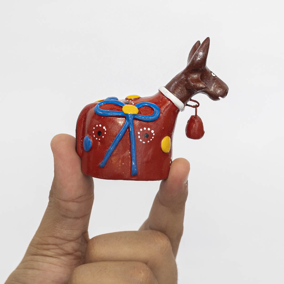 Escultura Bumbinha em Cerâmica