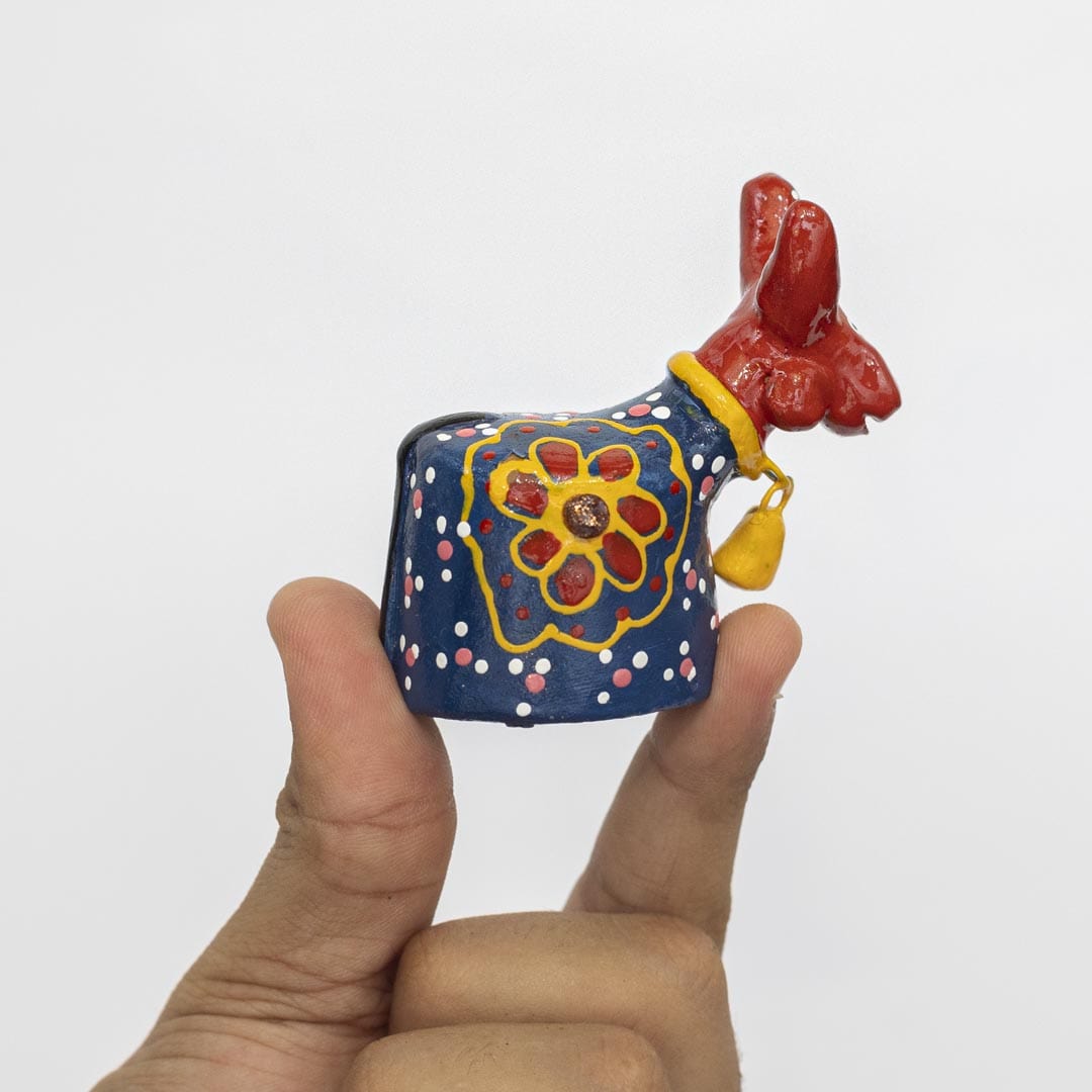 Escultura Bumbinha em Cerâmica