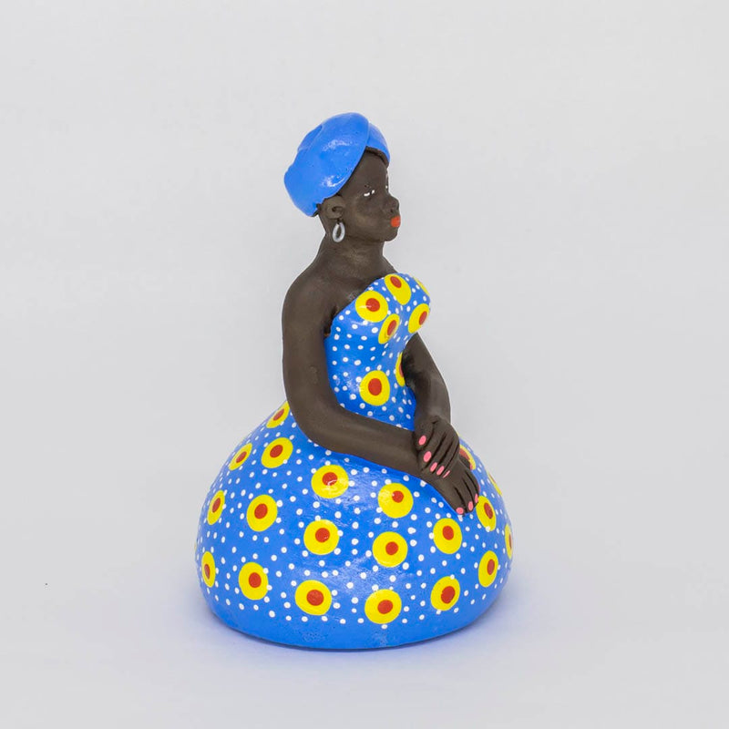 Escultura Dondoca baiana em Cerâmica Azul