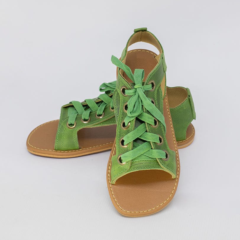 vista frontal da sandalia rasteira verde a-40